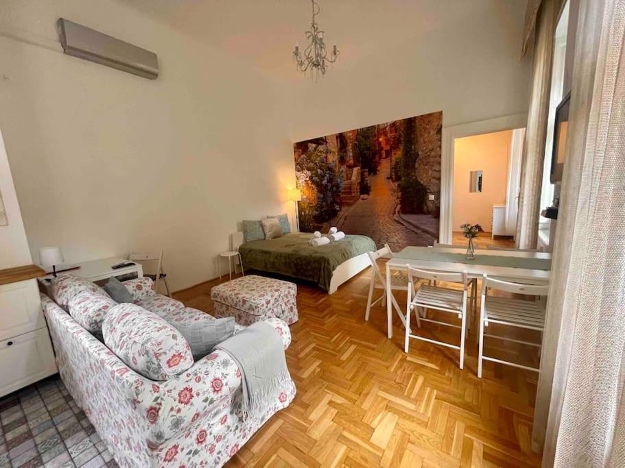 Knezits Spacious Ac Terrace Free Parking Budapest Luaran gambar